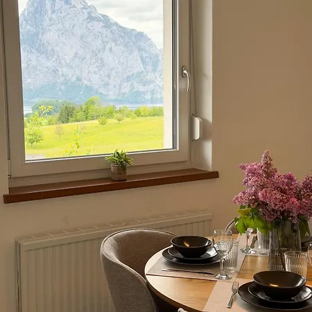 Am Traunsee Mit Panorama Seeblick 1 *